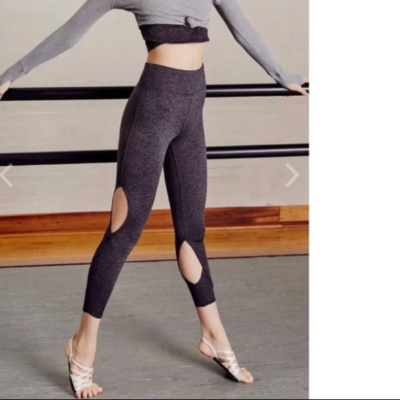 Free People Pants - 🎉HP🎉 FREE PEOPLE Movement Halo Leggings S M